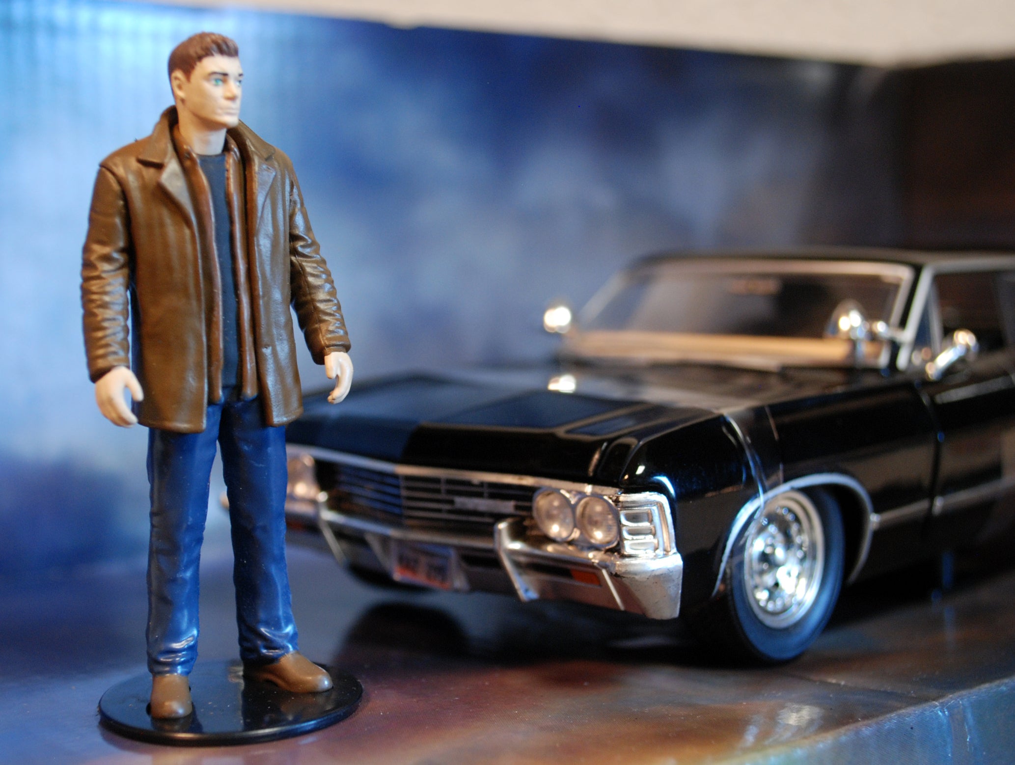 1967 Chevrolet Impala Sport Sedan Supernatural w. Dean Winchester 1:24 Jada 5037