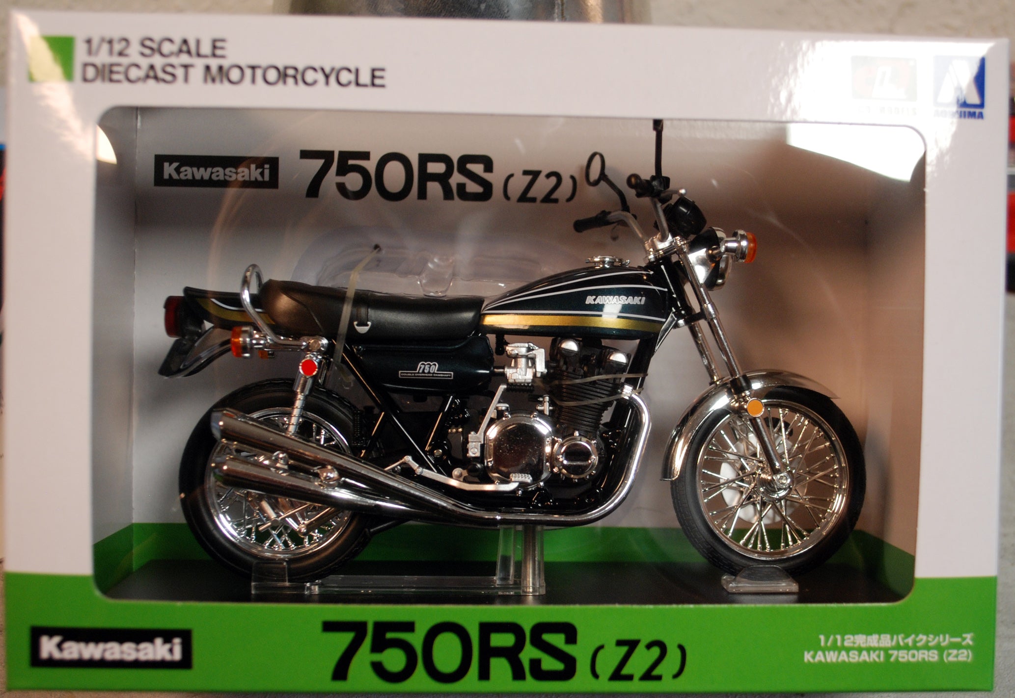 Kawasaki 750 RS Z2 Tamamushi Blue 1:12 Aoshima 104644
