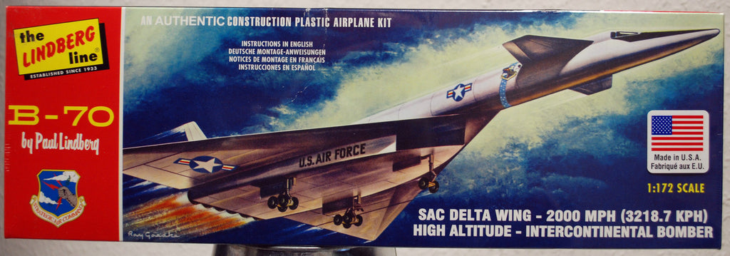 Lindberg 413 SAC Delta Wing Intercontinental Bomber B-70 1:172