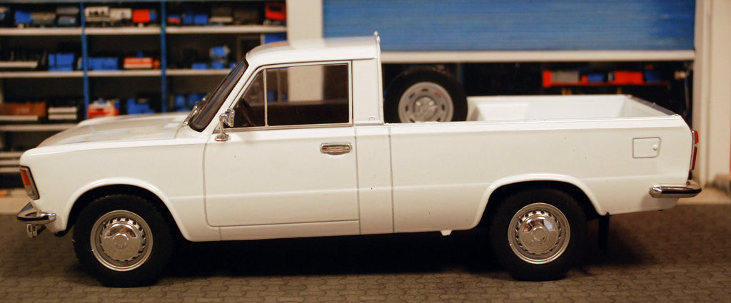 1975 Polski Fiat 125 P Pickup 1:24 Fabbri / White Box / Hachette