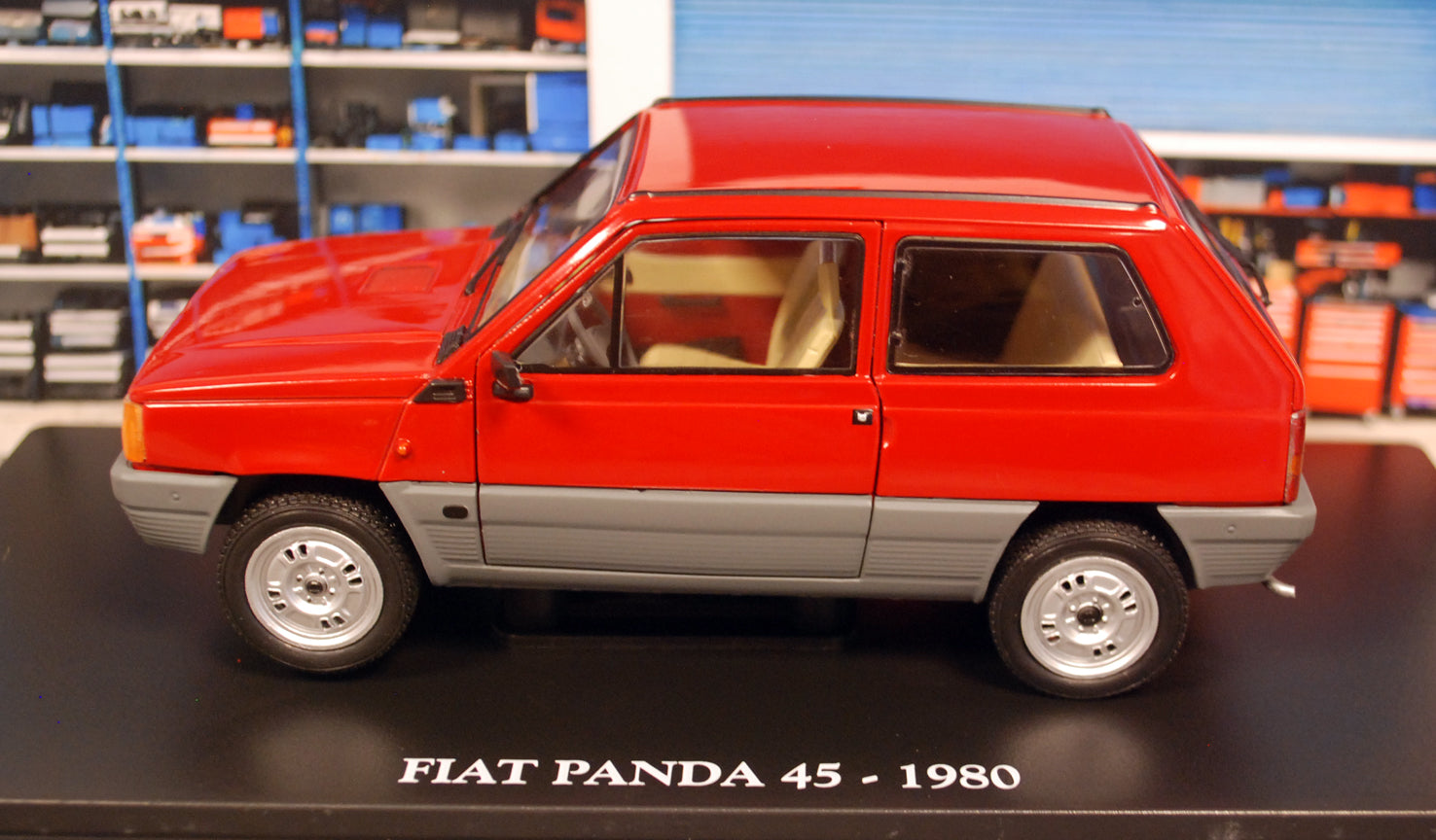 1980 Fiat Panda 45 1:24 Fabbri / White Box / Hachette