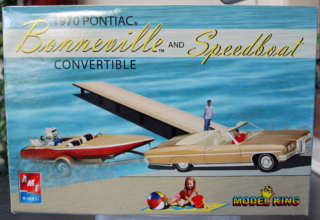 MPC Model King 21574 P 1970 Pontiac Bonneville + Speedboat MPC 840 1:25