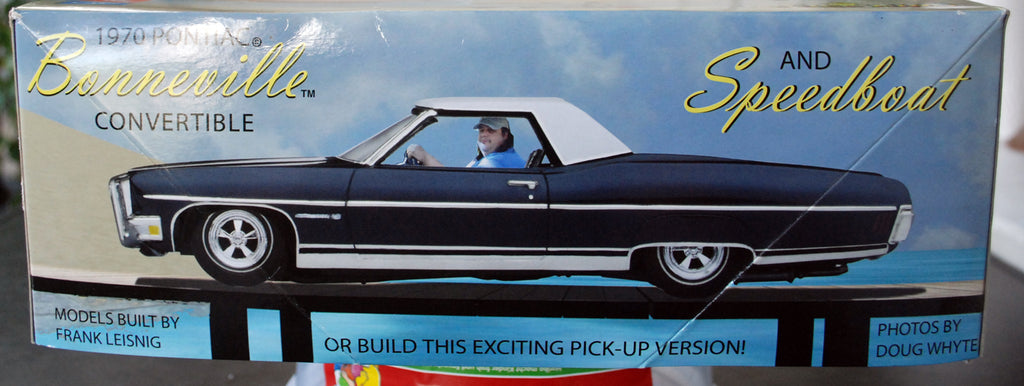 MPC Model King 21574 P 1970 Pontiac Bonneville + Speedboat MPC 840 1:25