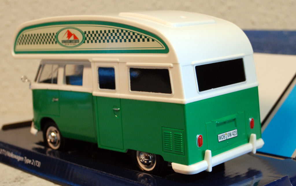 1959 Volkswagen VW T 1 Bulli Doka Camper Van 1:24 Motor Max 79592