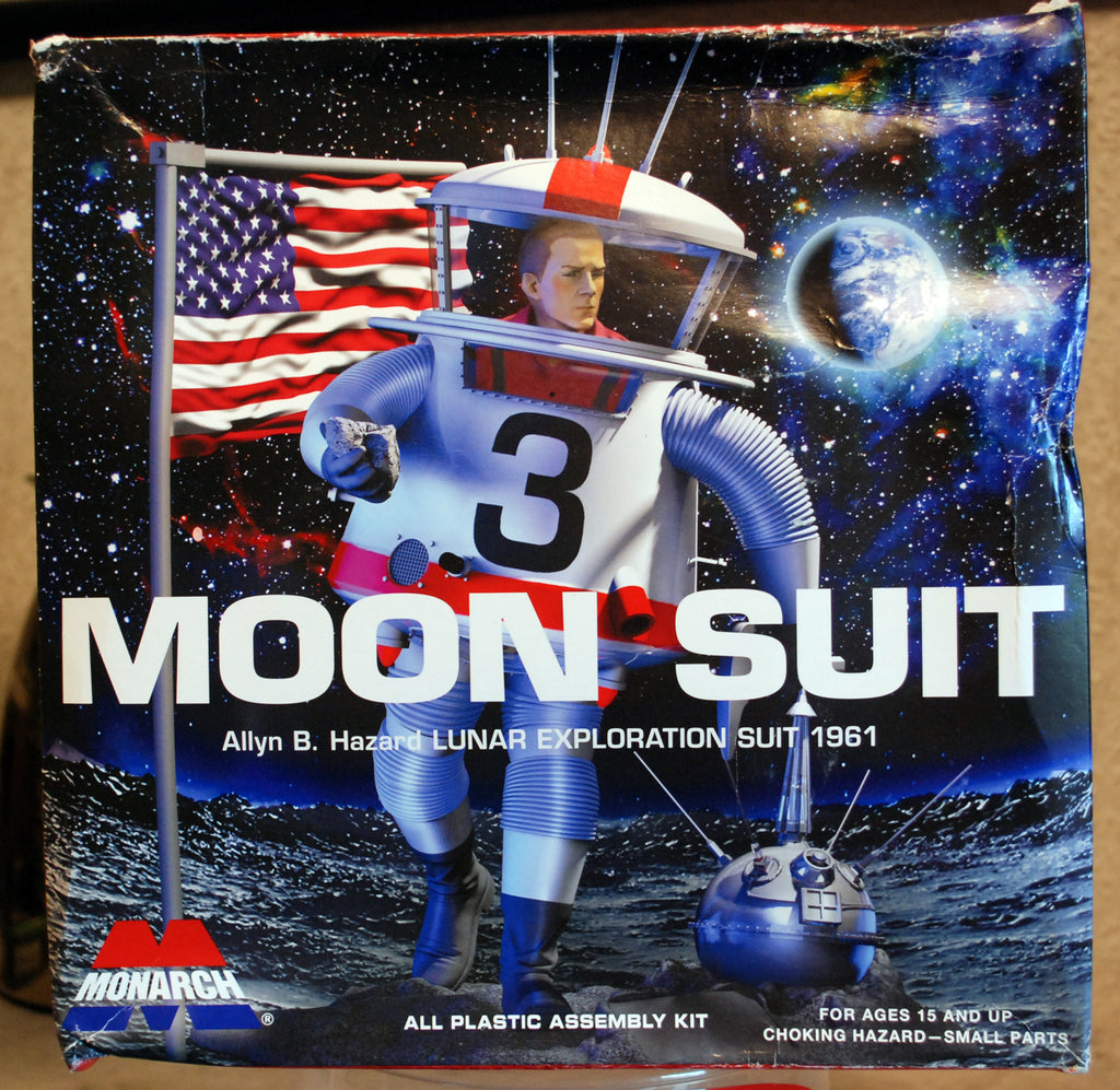 Monarch 801  Moon Suit 1;10 Neu 2023