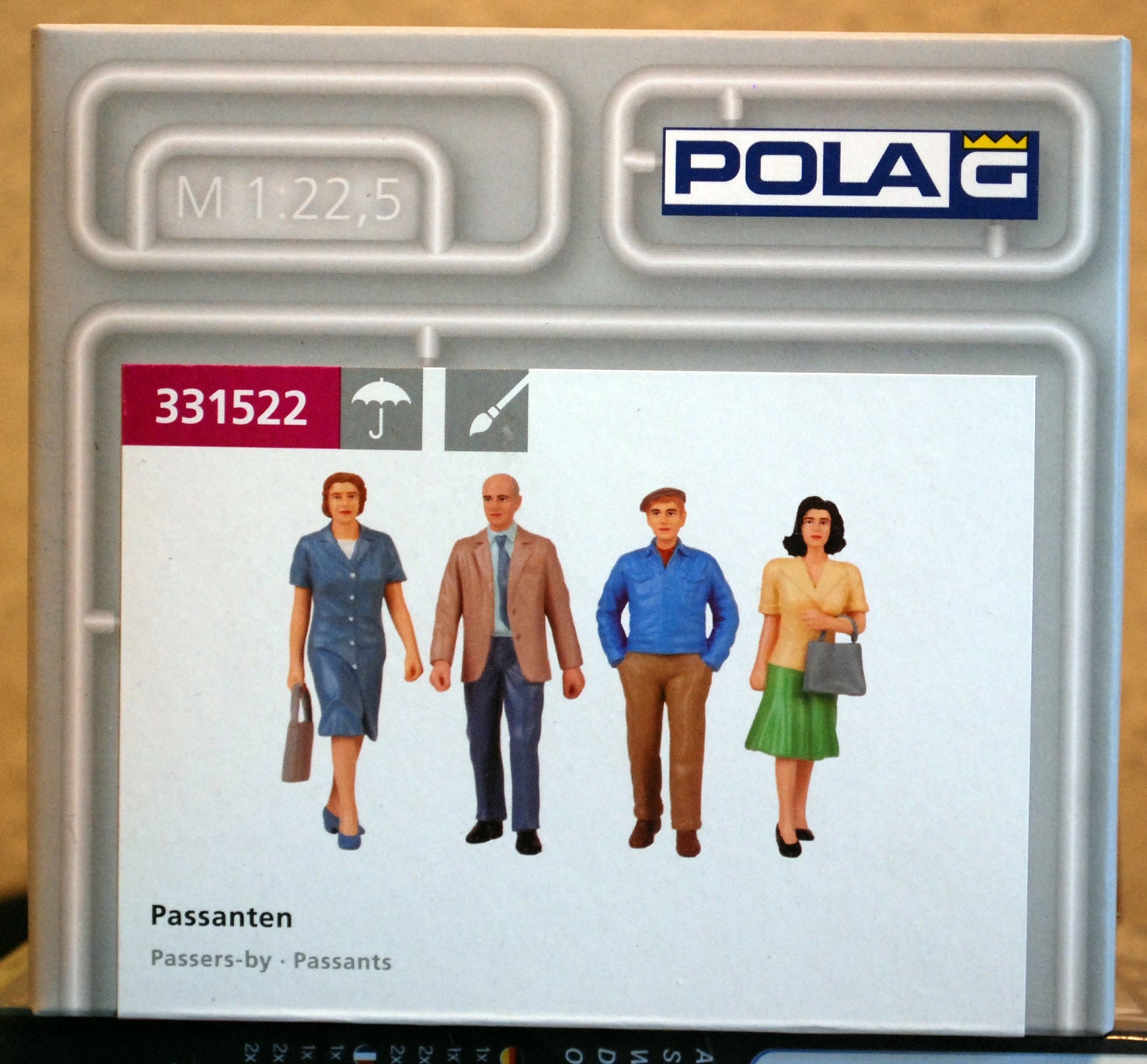 331522 Pola G Passanten 4 Stück handbemalt 1:24 1:22,5