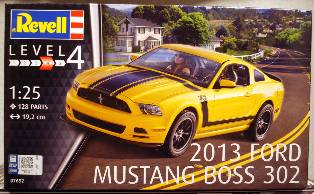 Revell 07652 2013 Ford Mustang Boss 302 1:25 USA muscle car