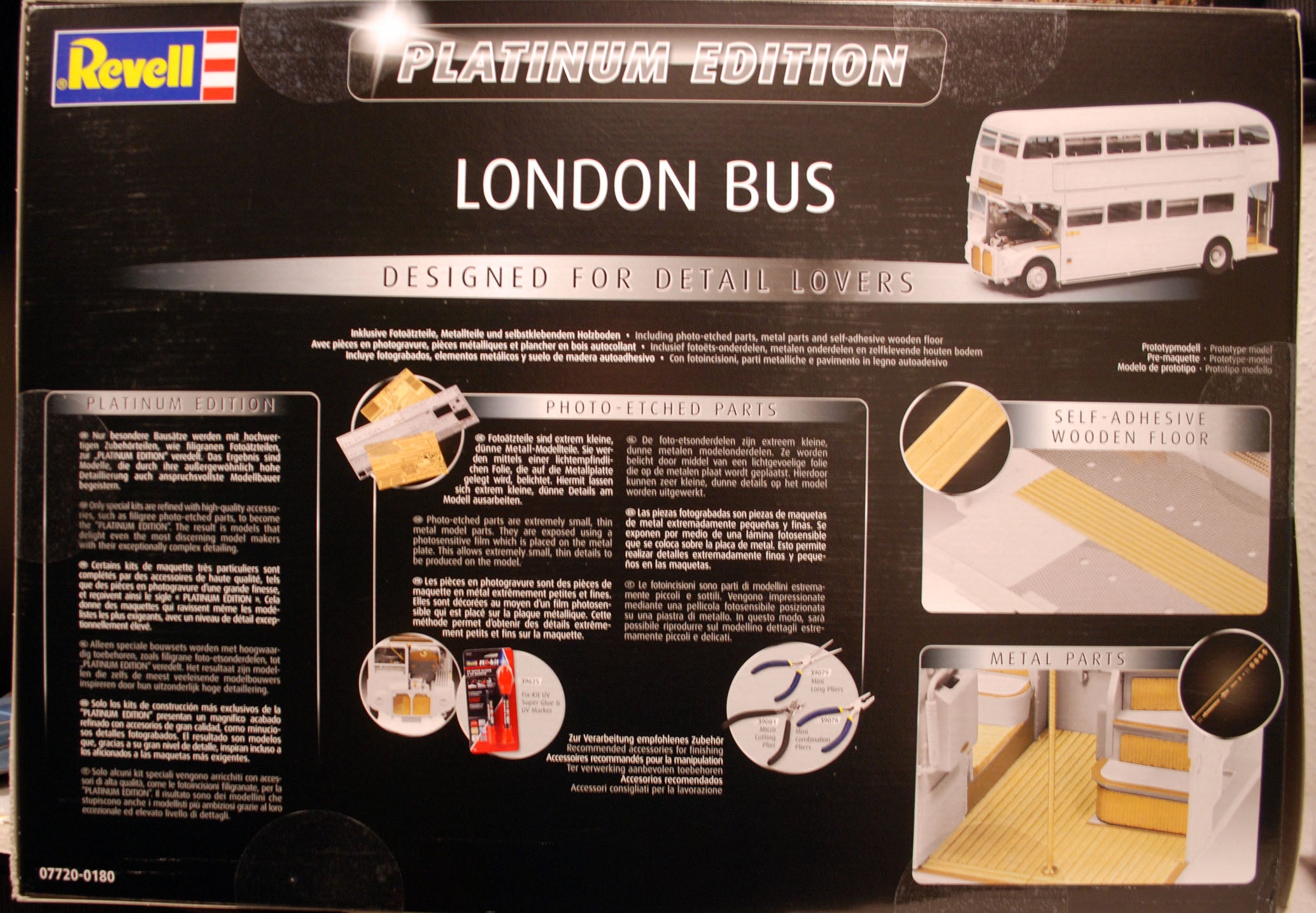 Revell 07720 AEC Routemaster RML London Bus Platinum Edition 1:24