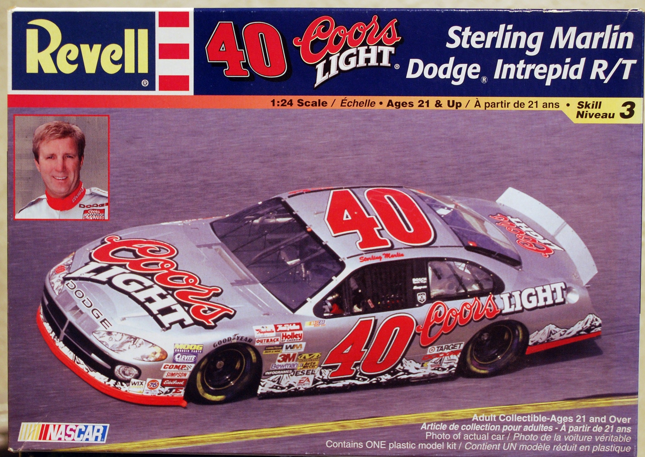 Revell 2170 2002 Dodge Intrepid # 40 Coors Light Sterling Marlin 1:24