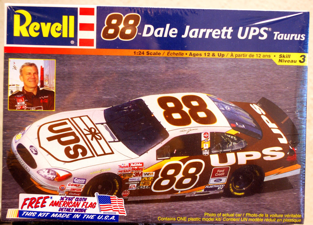 Revell 2398 2002 Ford Taurus # 88 UPS Dale Jarrett 1:24