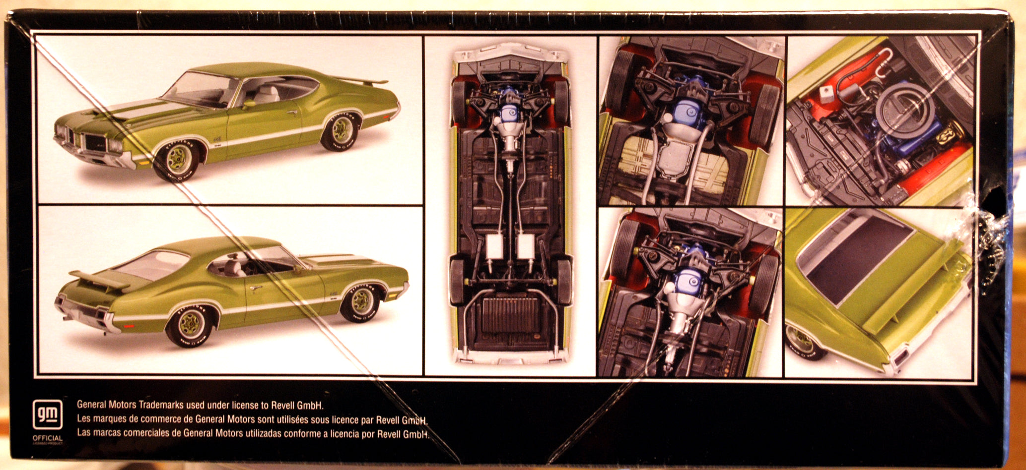 Revell 14511 1971 Oldsmobile 4-4-2 W30 1:25 USA