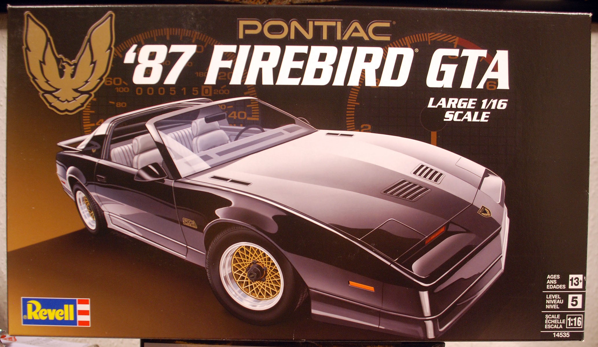 Revell 4535 1987 Pontiac Firebird 1:16 Bausatz