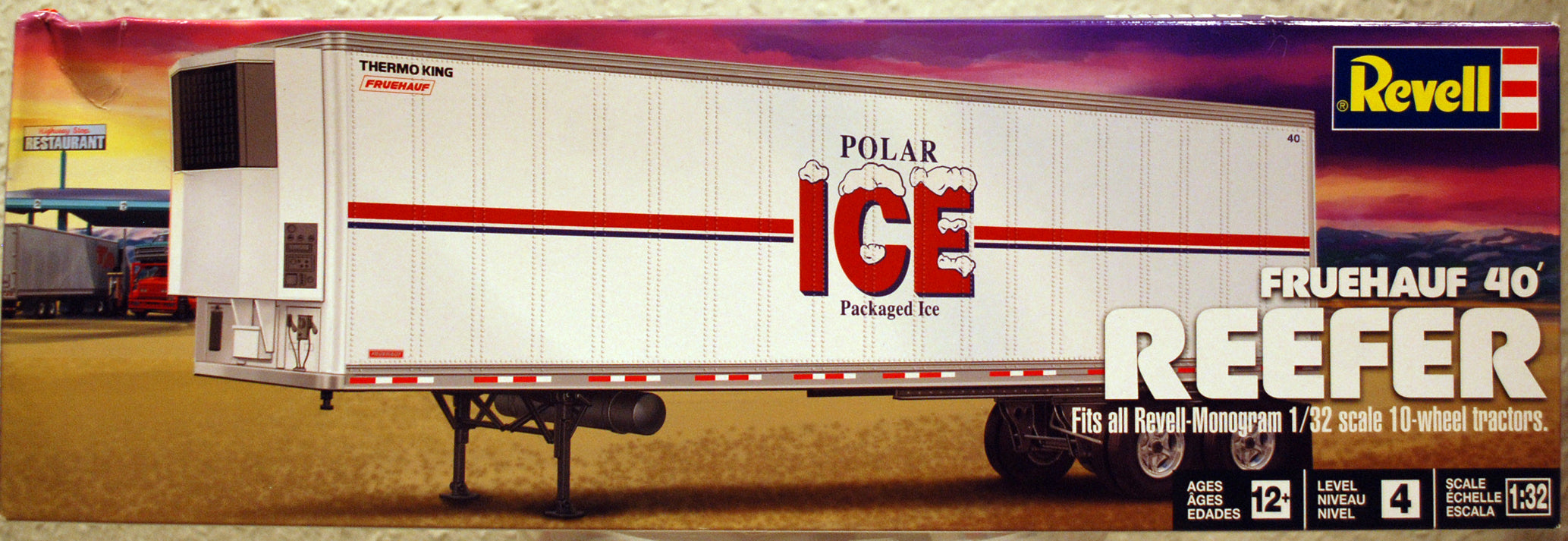 Revell 4541 Fruehauf 40' Reefer Trailer 1:32 USA Bausatz