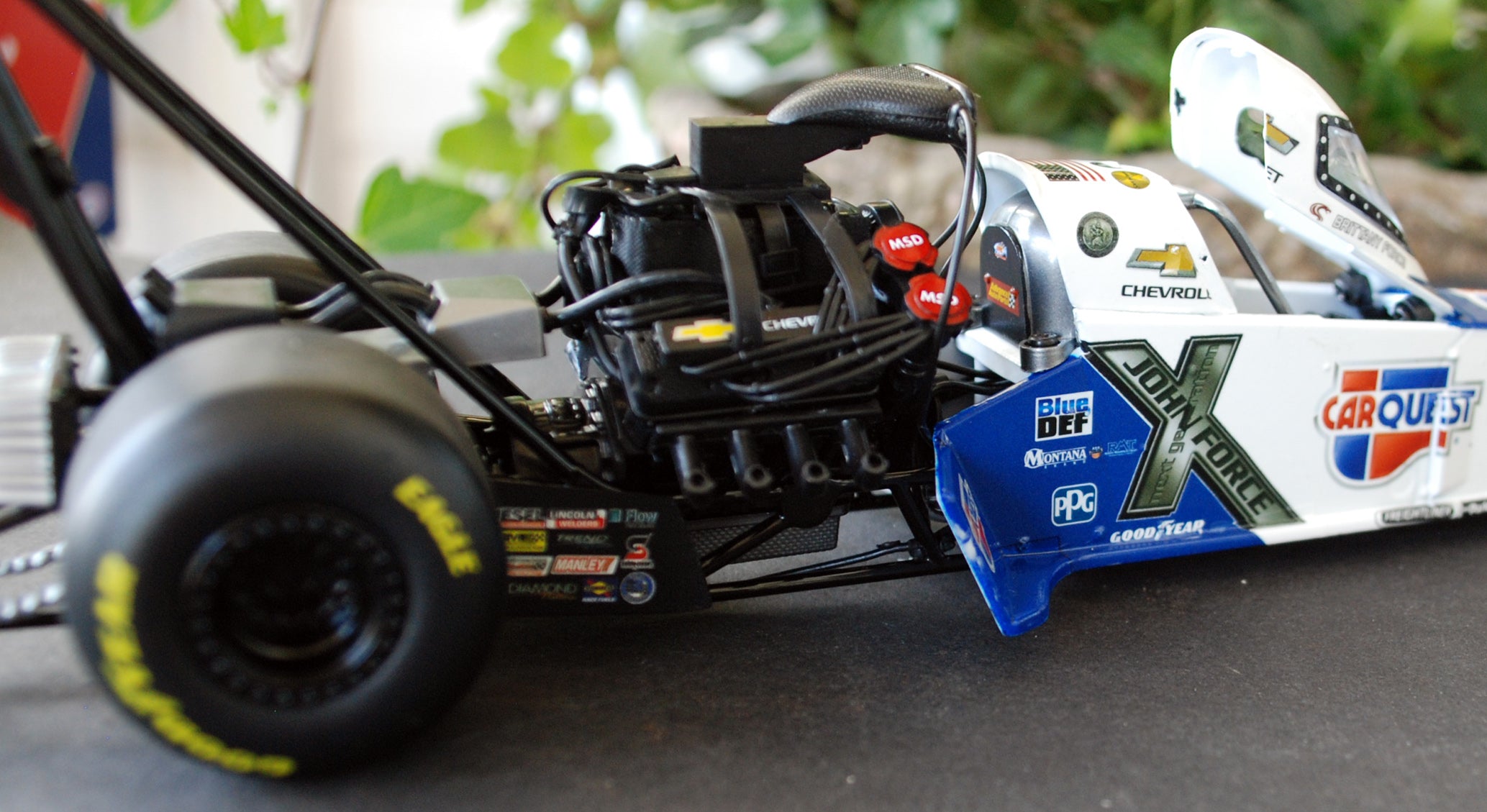 Autoworld CP7654 2019 Car Quest Brakes NHRA Top Fuel John Force 1:24
