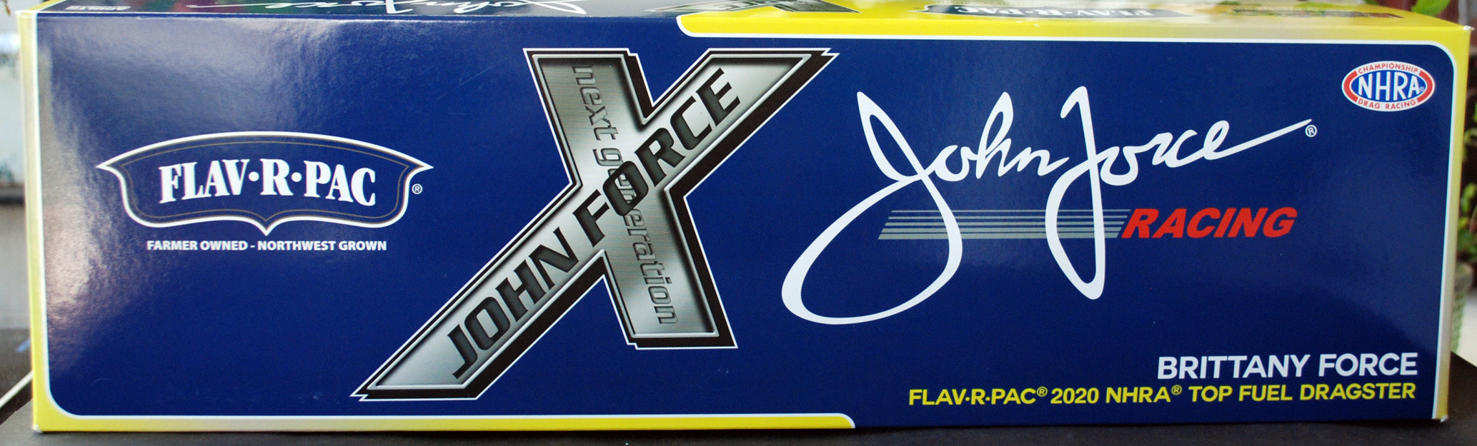 Autoworld CP7702 2020 FLAV-R-PAC 2020 NHRA Top Fuel John Force 1:24
