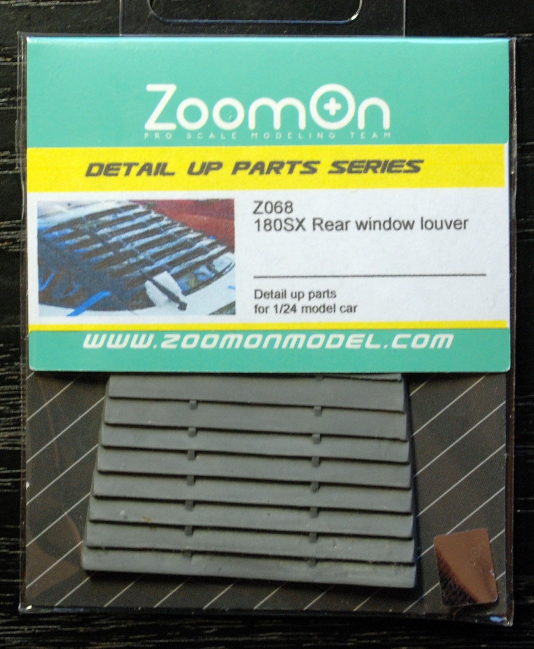 ZoomOn Z068 für einen Nissan 180 SX Heckscheibenjalousie 1:24