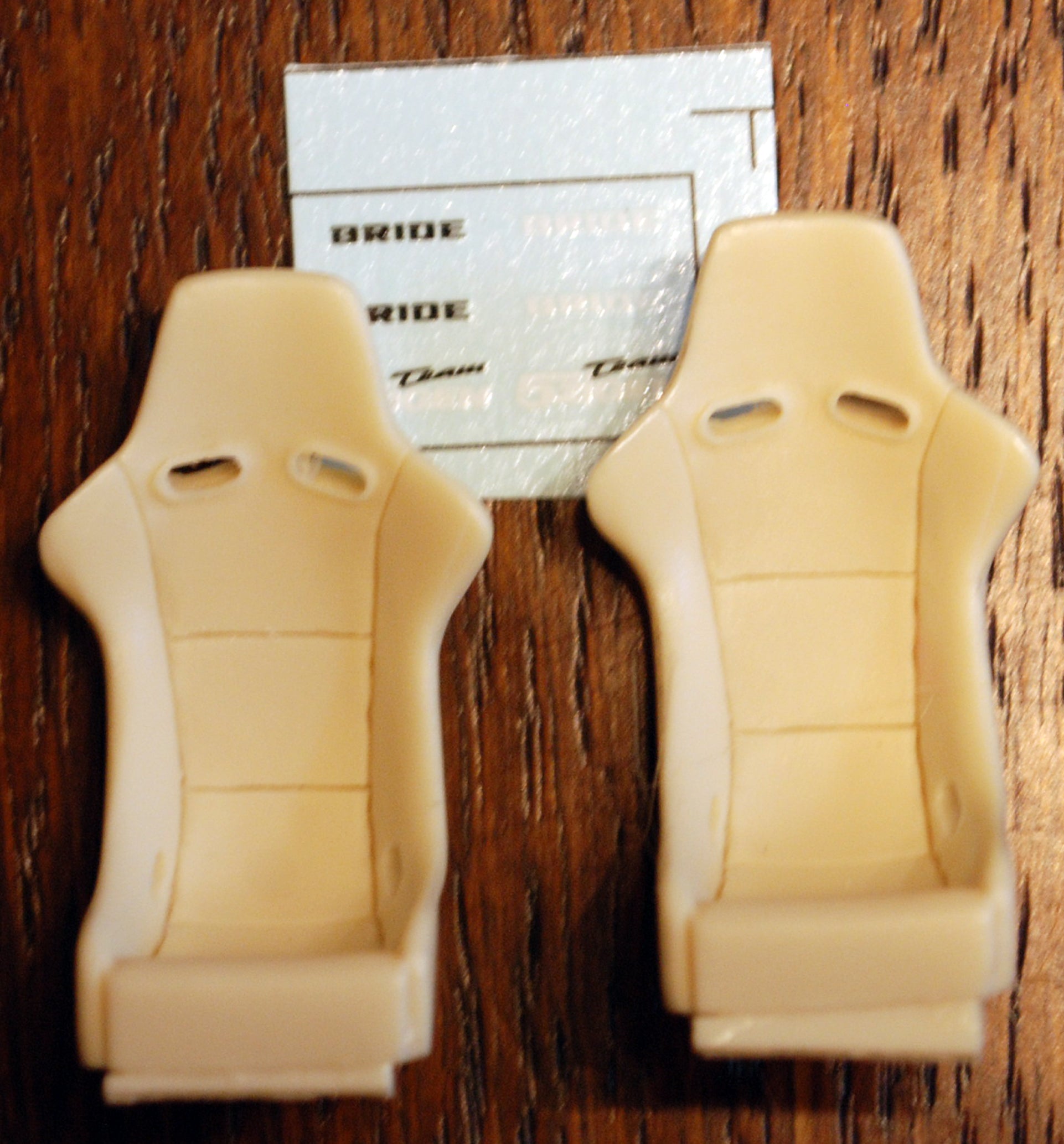 ZoomOn Rennsitze Customsitze Recaro Bride Mugen Momo TRD 1:24