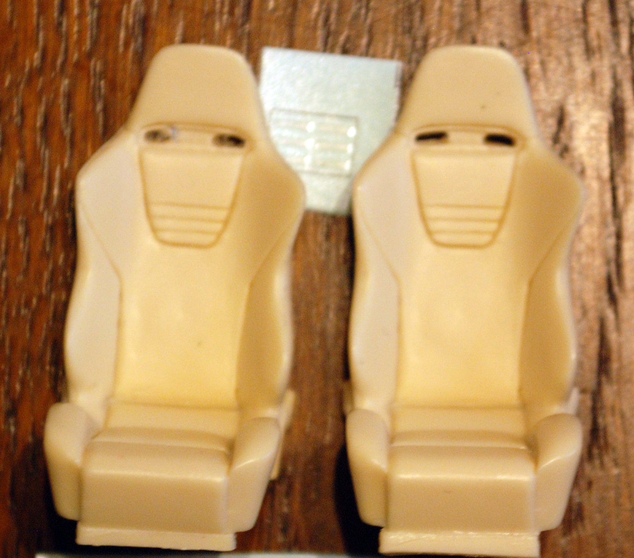 ZoomOn Rennsitze Customsitze Recaro Bride Mugen Momo TRD 1:24