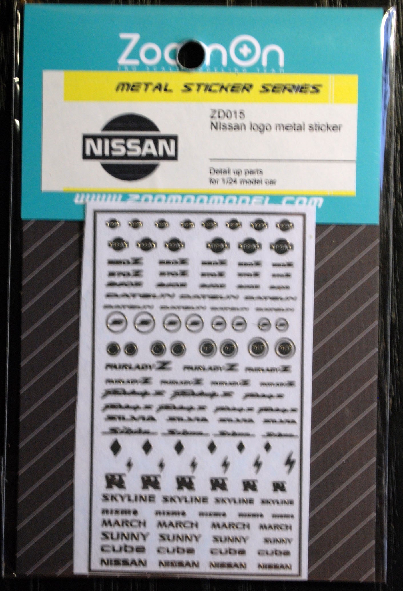 ZoomOn ZD015 Nissan Metal Sticker div. Maßstäbe