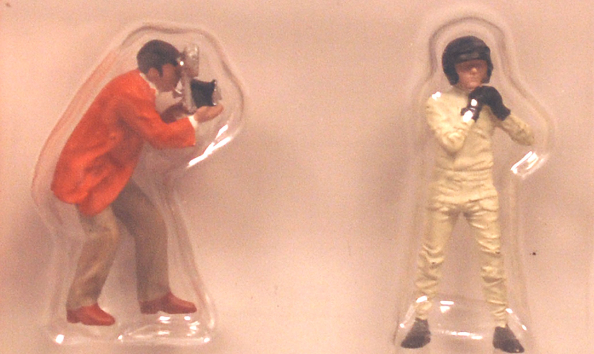 38360 American Diorama Race Day Figures Set 2 1:43