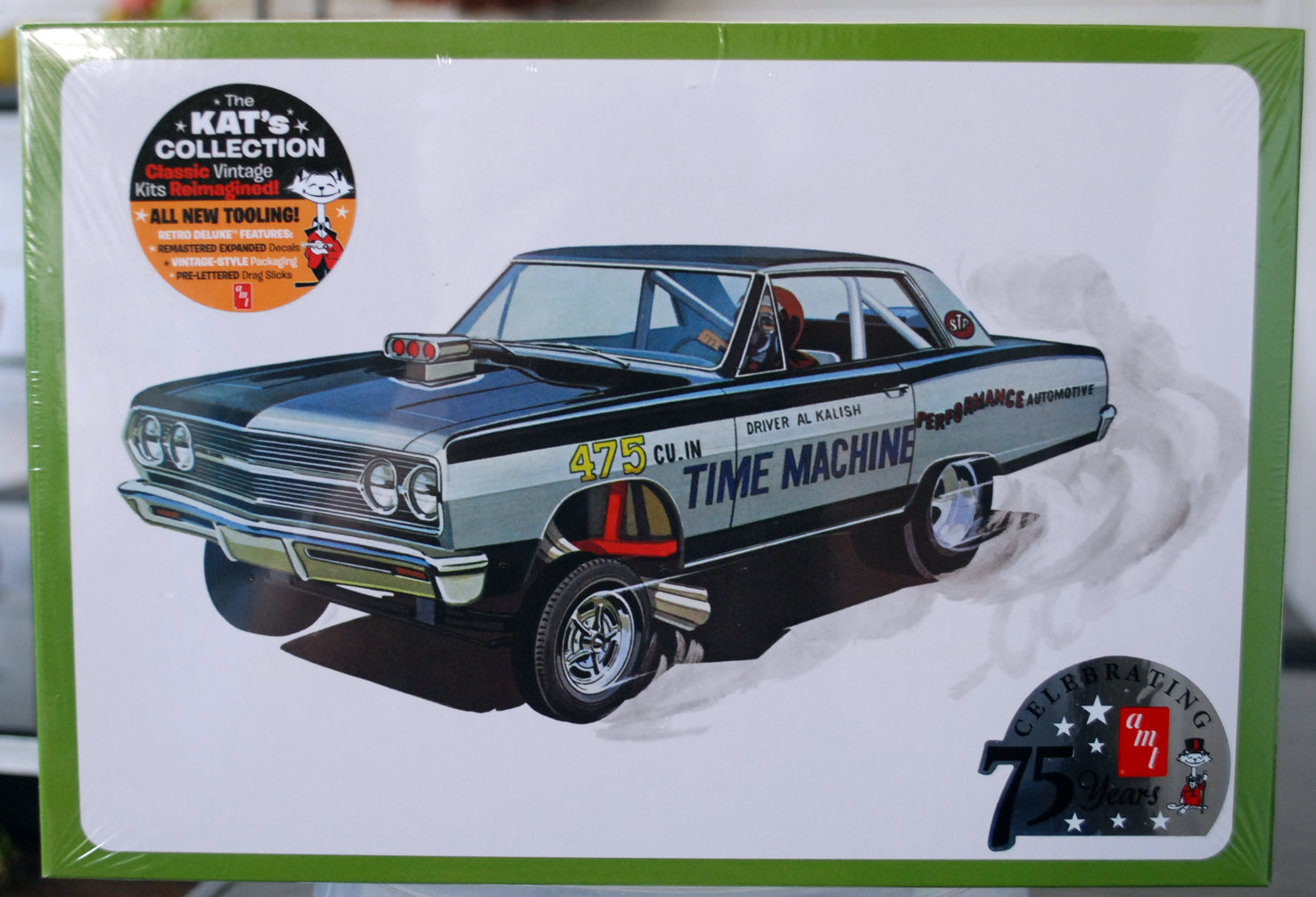 AMT 1302 1965 Chevrolet Chevelle Funny Car AWB 1:25