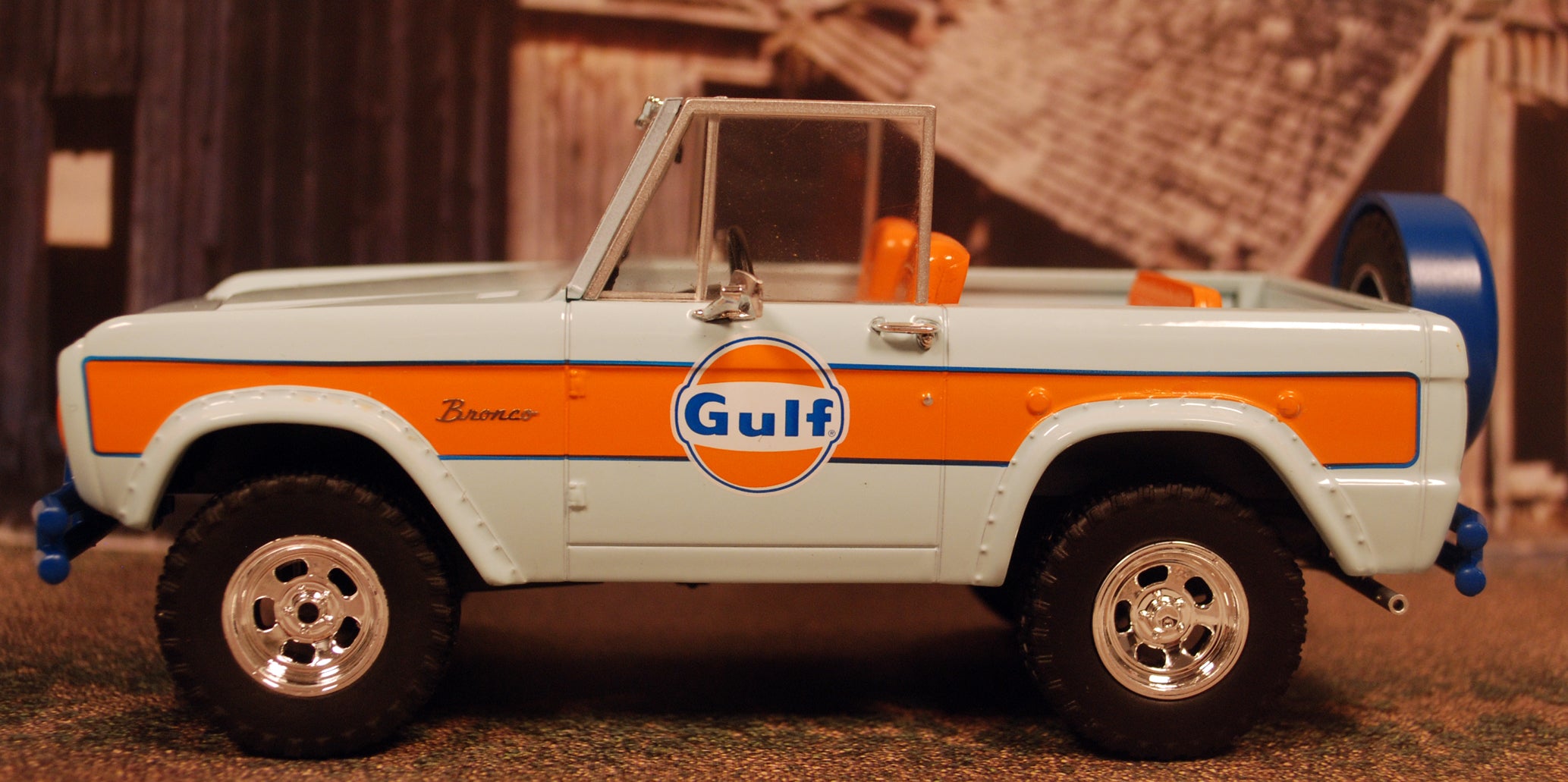 Greenlight 85071 1966 Ford Bronco Gulf 1:24