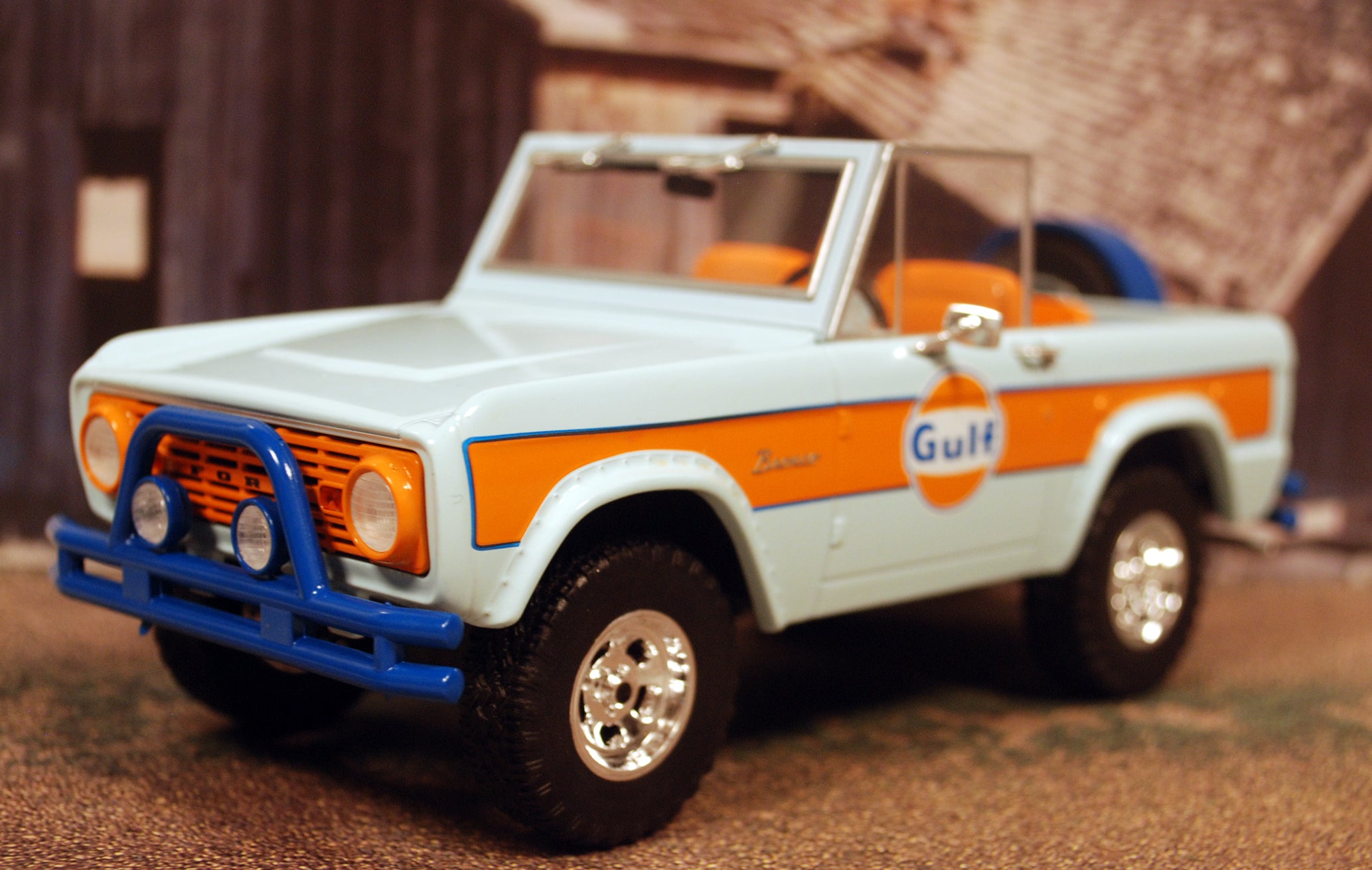 Greenlight 85071 1966 Ford Bronco Gulf 1:24