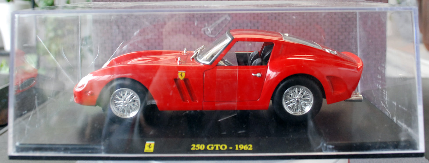 1962 Ferrari 250 GTO rot 1:24