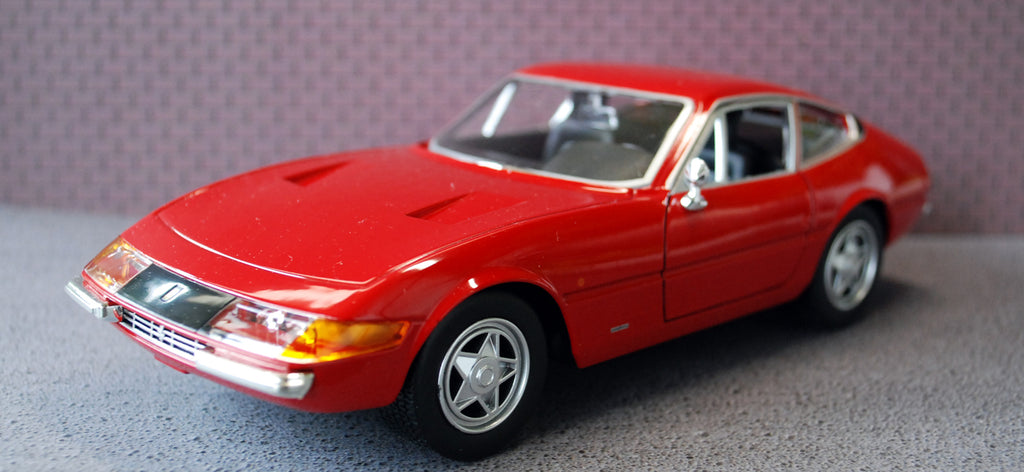1968 Ferrari 365 GTB4 rot 1:24