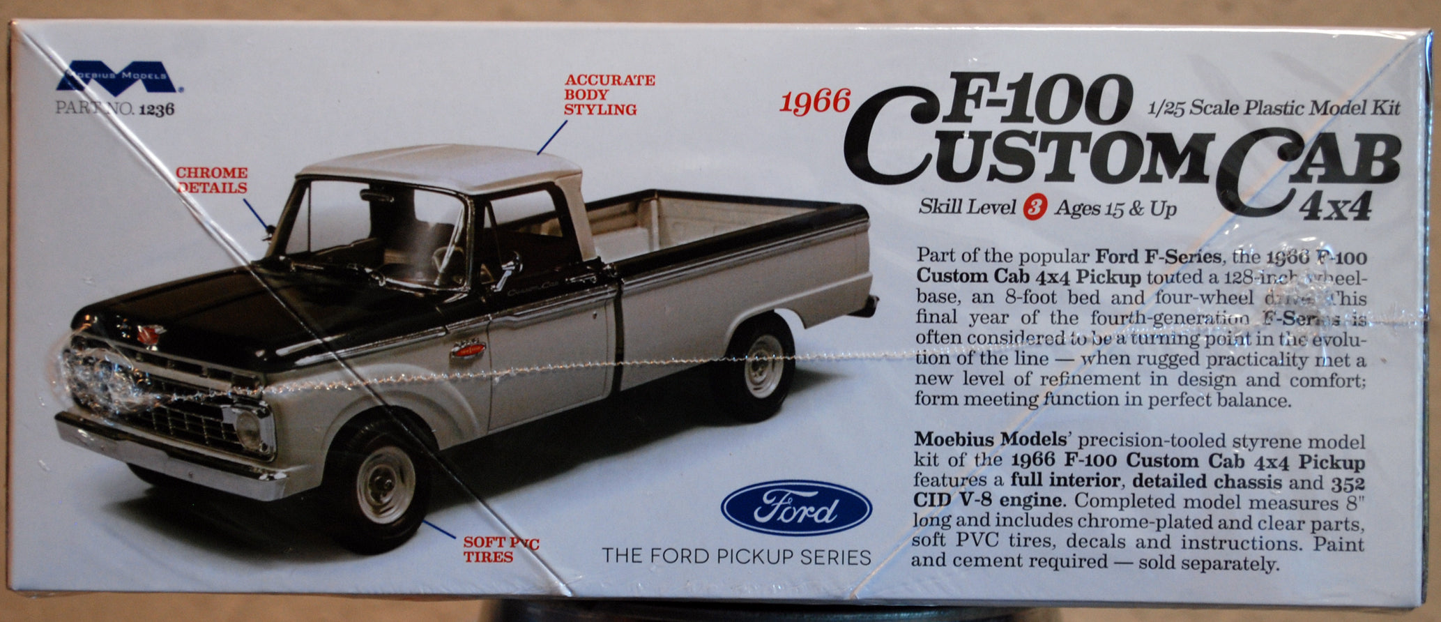1966 Ford F-100 Custtom Cab 4 x 4 Pickup 1:25 Moebius 1236