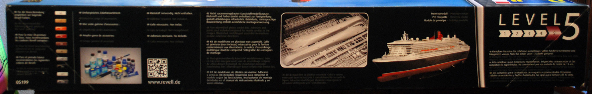 REVELL 05199 Ocean Liner Queen Mary 2 Platinum Edition1:400