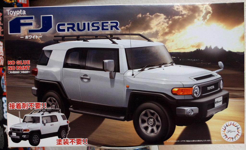 Fujimi 066127 2018 Toyota FJ Cruiser white Snap Kit  1:24