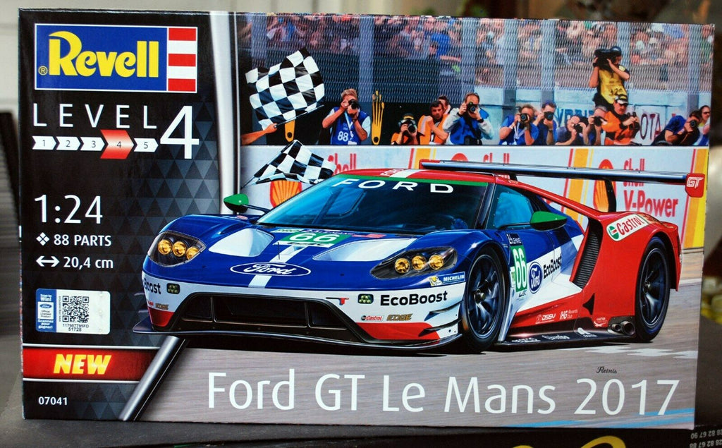 Revell 07041 2017 Ford GT Le Mans 1:24  neu 2018 Germany Bausatz