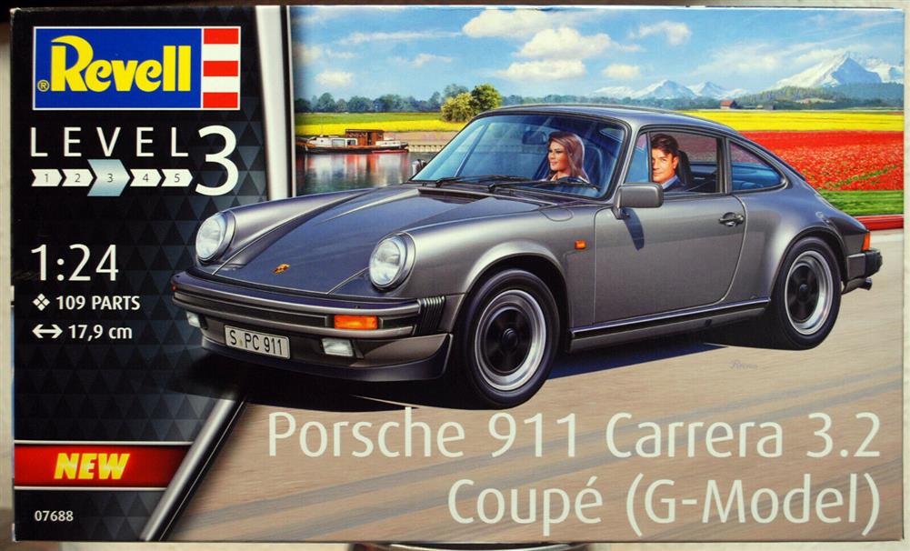 Revell 07688 1987 Porsche 911 Carrera 3.2 (G) 1:24
