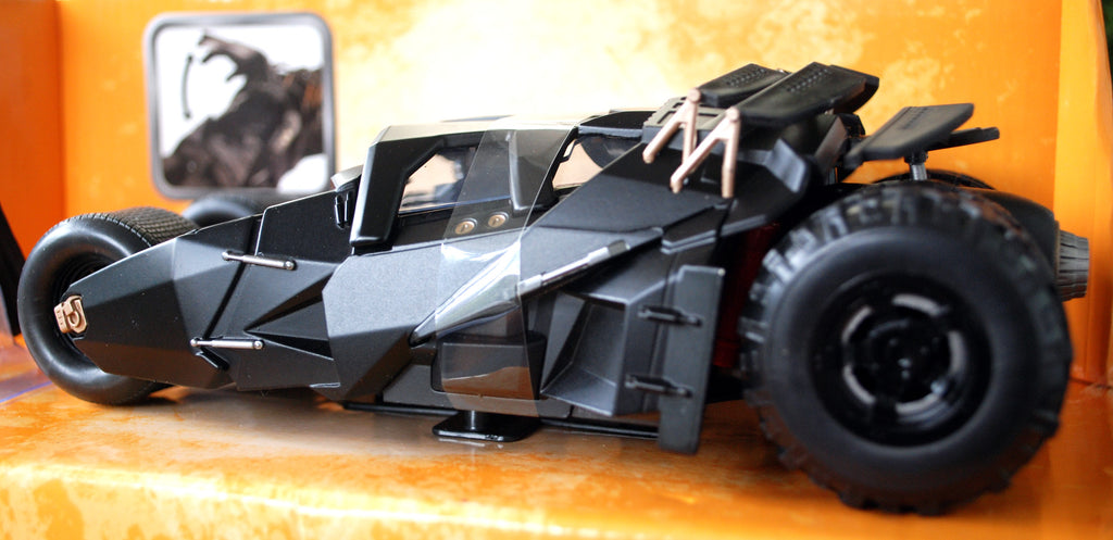 2008 Batmobile mit Batman The Dark Knight, 1:24, Jada 98261 neu 2017 neu