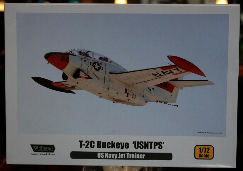 Wolfpack 10006 T-2C Buckeye US Navy Jet Trainer USNTPS 1:72