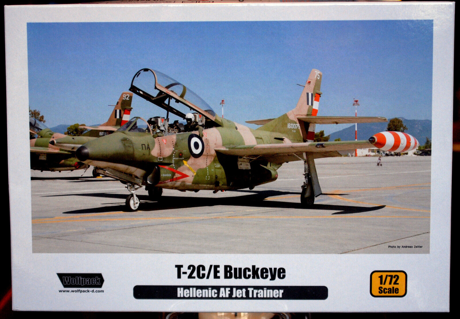T-2C/E Buckeye Hellenic Griechischer AF Jet Trainer, 1:72, Wolfpack 10009