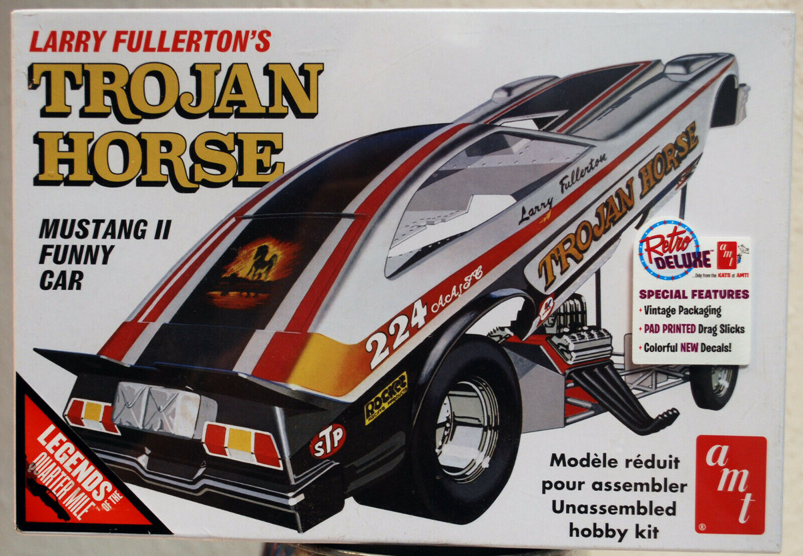 AMT 1009 Ford Mustang II Funny Car Larry Fullertons Trojan Horse 1:25