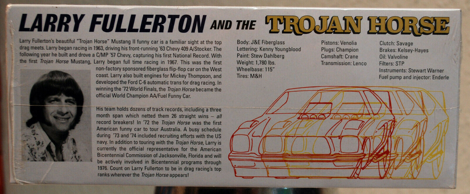 AMT 1009 Ford Mustang II Funny Car Larry Fullertons Trojan Horse 1:25