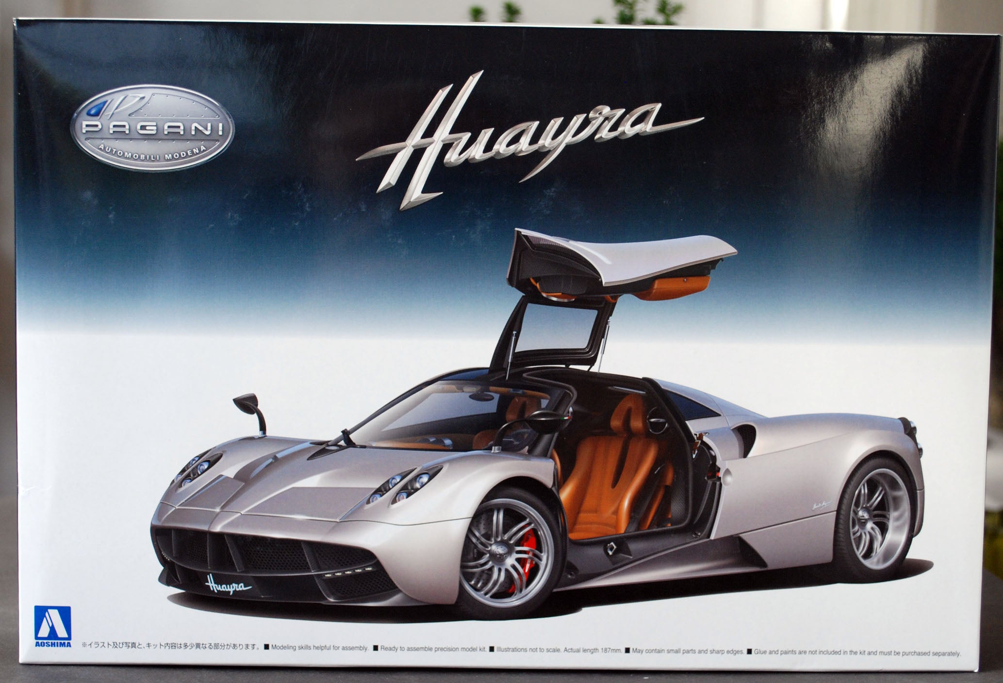 Aoshima 058060 2011 Pagani Huayra 1:24