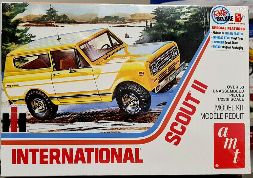 AMT 1248 1977 International Harvester Scout II 1:25