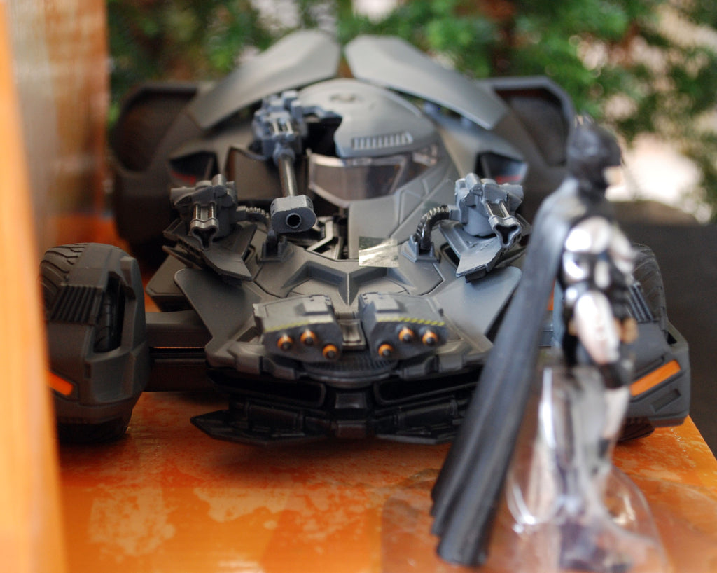 2016 Batmobile Tumbler Batman vs Superman Justice League 1:24 Jada 99232