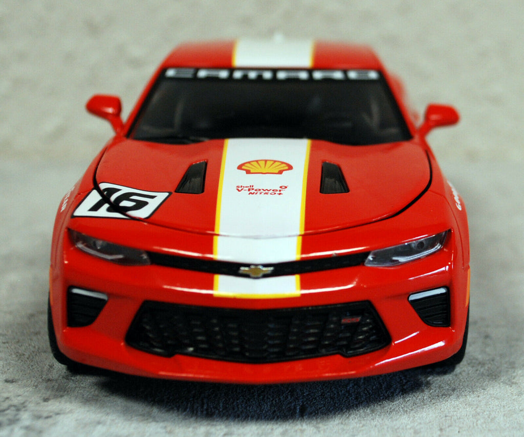 Greenlight 18239 2017 Chevrolet Camaro SS # 16 SHELL 1:24