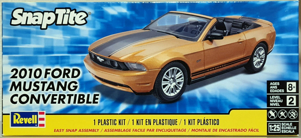 Revell 1936 2010Ford Mustang Convertible Cabriolet Snap 1:25