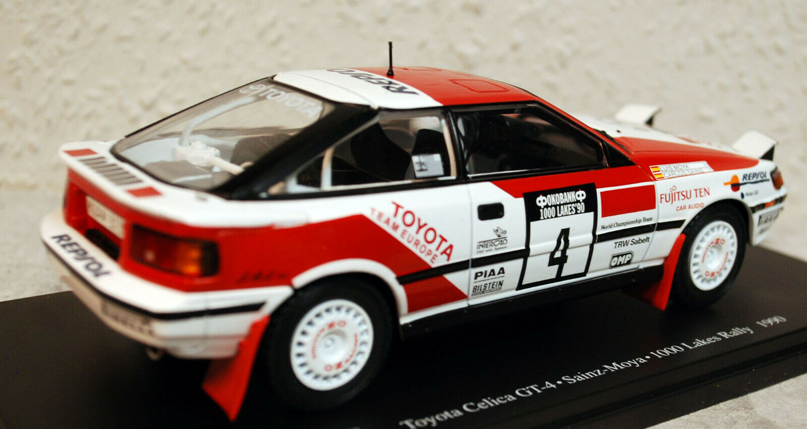 1990 Toyota Celica GT 4 WRC Sainz / Moya # 4 1000 Lakes Rallye 1:24 Altaya