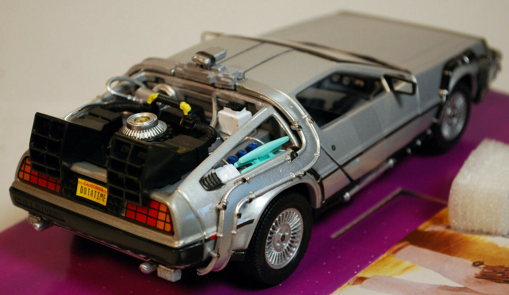 1985 Zurück in die Zukunft I DeLorean DMC 12 Time Machine 1:24 Welly 22443