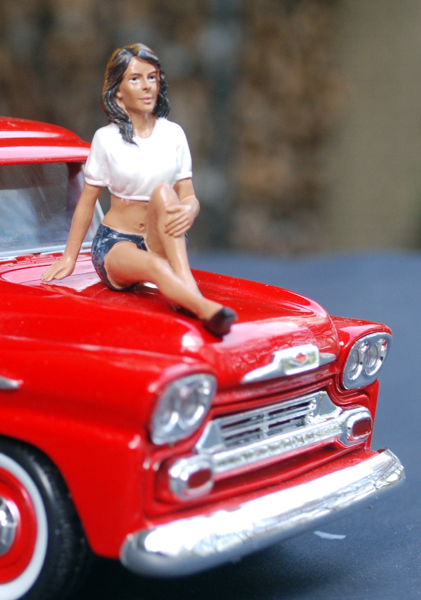 23961 American Diorama Lady Mechanic Lucy1:24