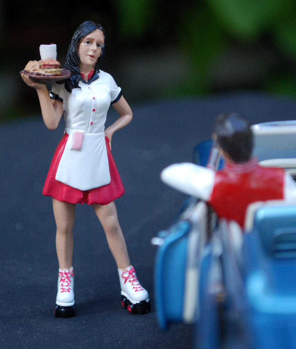 23963 American Diorama Diner Drive In Hamburger Pommes Waitress Brittany 1:24