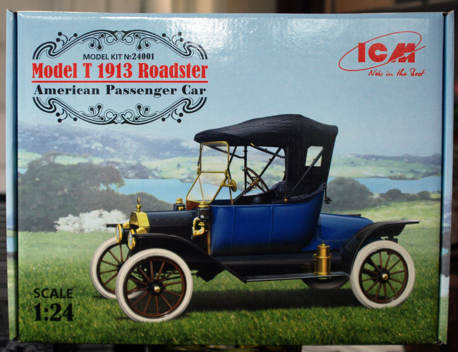 ICM 24001 1913  Ford Model T Roadster 1:24