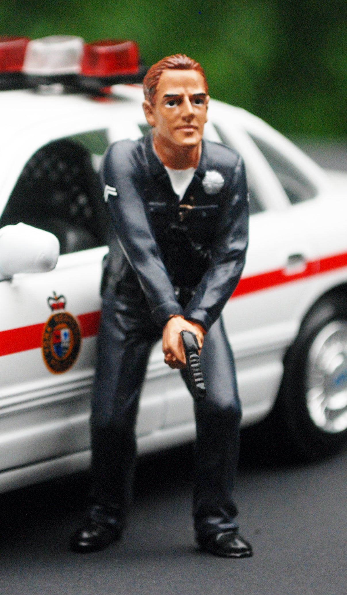 24031B American Diorama Police Officer Set of 4 1:24